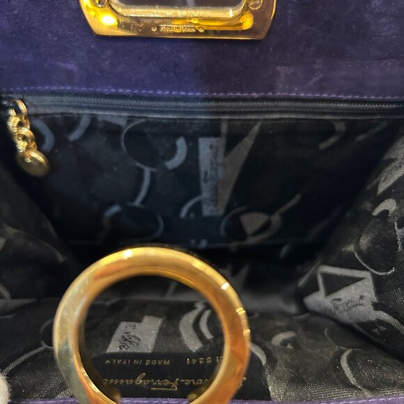 Iconic Vintage Suede Salvatore Ferragamo Princess Diana Clutch Bag Gancini Clasp - Picture 8 of 16